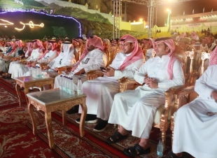 فرقتي الريث و آل الصهيف تُبهج زوار مهرجان البن بالعروض الشعبية