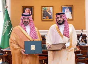 نائب أمير تبوك يطلع على تقرير فرع وزارة الشؤون الإسلامية بالمنطقة   