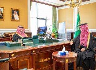 نائب أمير تبوك يستقبل مدير التدريب التقني والمهني بالمنطقة  