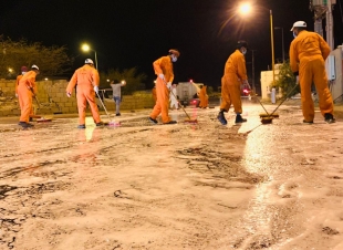 بلدية محافظة أضم تجند  42 موظف و130 عامل تساندهم 40 آلية لتنفيذ خطة بلدية محافظة أضم لمكافحة فيروس كورونا