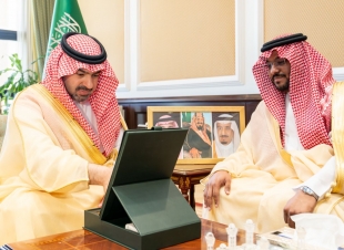 نائب أمير منطقة تبوك يدشّن 