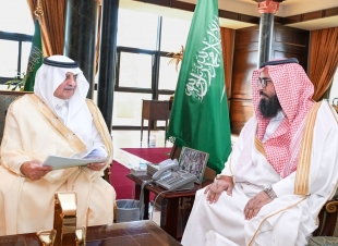 أمير تبوك يطلع على تقرير عن أعمال شركة المياه الوطنية بالمنطقة   