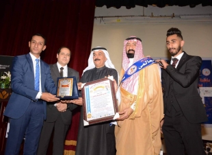 المأربي يهدي لقب سفير السلام لوطنه و جازان