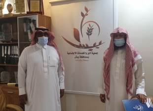 أمين عام الجمعية الخيرية بجازان يزور جمعية البر ببيش ويتلمس الاحتياجات للأسر بالجمعية 