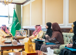 نائب أمير تبوك يستقبل الطالبات الحاصلات على مراكز متقدمة في الأولمبياد الوطني للإبداع العلمي  