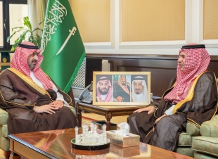 نائب أمير تبوك يستقبل مدير عام فرع المركز الوطني للرقابة على الالتزام البيئي بالمنطقة الشمالية  