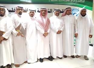 الدكتور سعود المصيبيح متحدثا عن الوطن في محافظة خليص